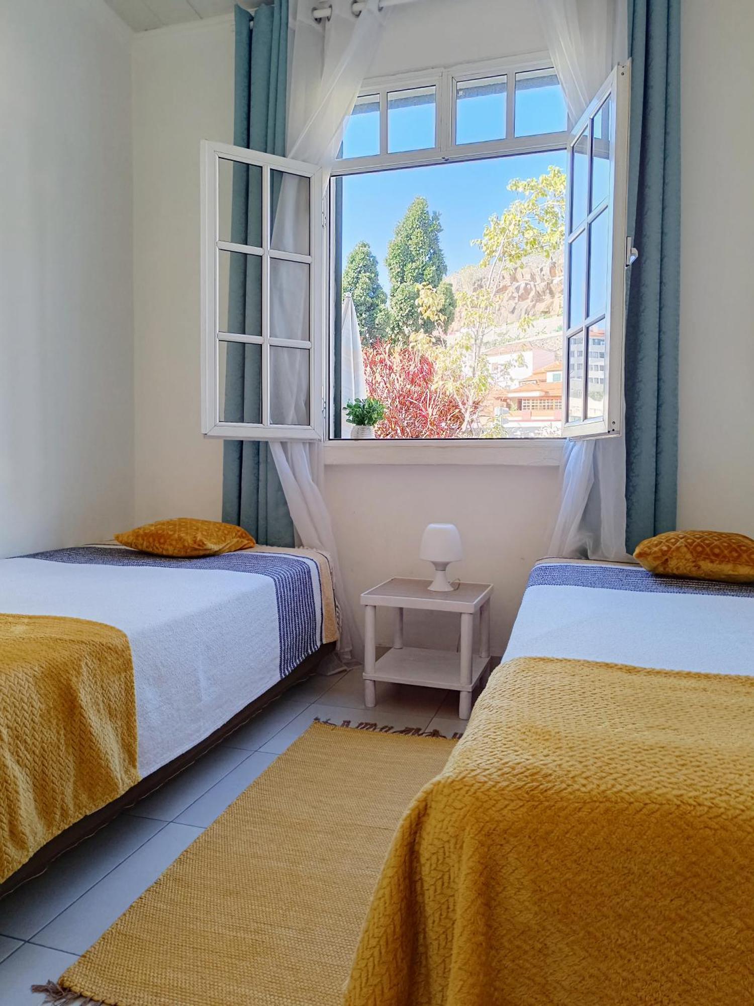 Home & Flower - Private Bedrooms Funchal Exterior photo