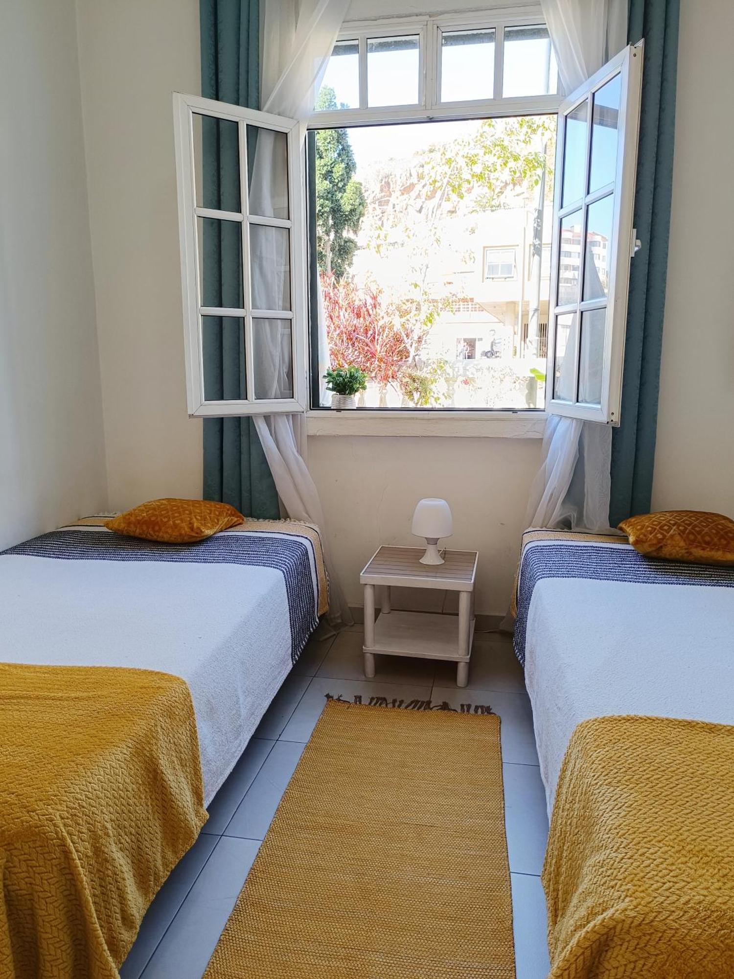 Home & Flower - Private Bedrooms Funchal Room photo